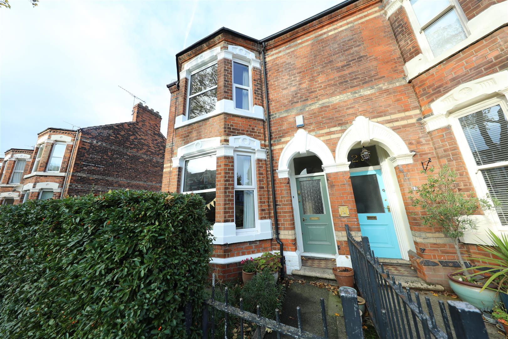 Property & Houses for Sale & Let in Hull Symonds & Greenham